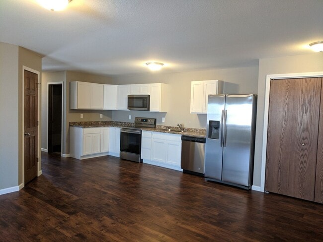 Photo - Westfield Apartments