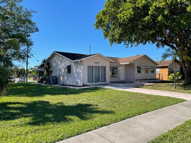 Photo - 9044 SW 1st Dr Casa