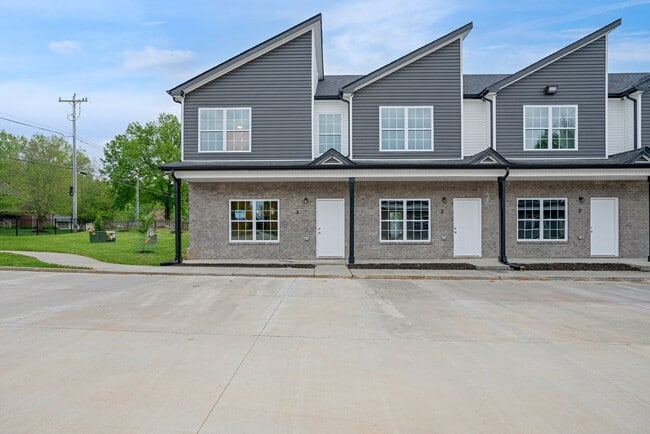 Photo - Excell Pointe 3 Bedroom Townhomes