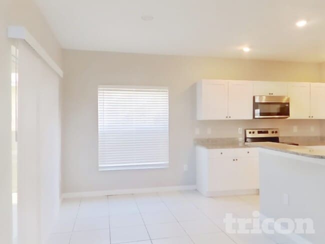 Photo - 1438 Delano Trent St