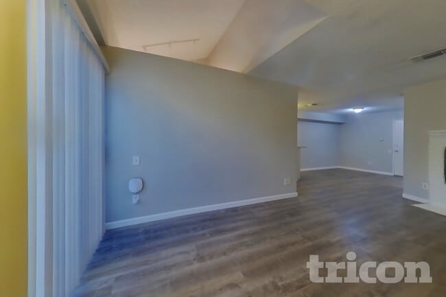 Photo - 7617 Roberta Ln