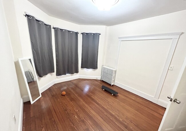 Photo - 692 Columbia Rd Unit 2