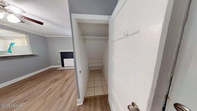 Photo - 831 N Oleander Ave