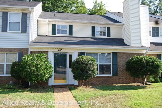 3 br, 2 bath House - 1046 Fairfax Dr - 3 br, 2 bath House - 1046 Fairfax Dr