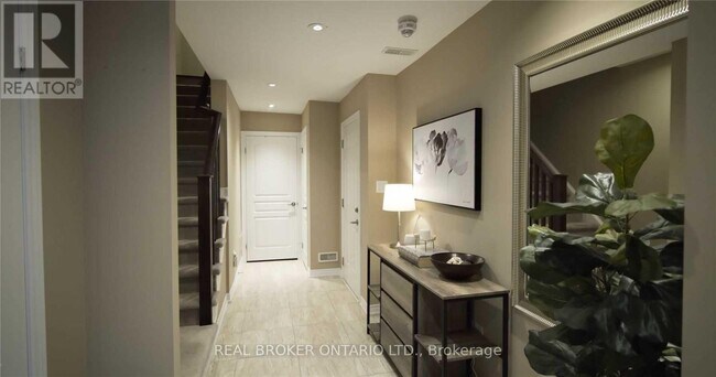 Photo - 3102 Biltmore Common