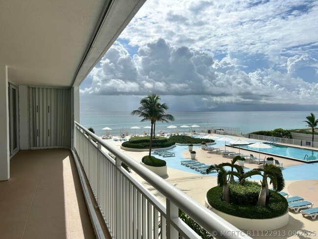 Building Photo - 405 S Ocean Blvd Unit 405