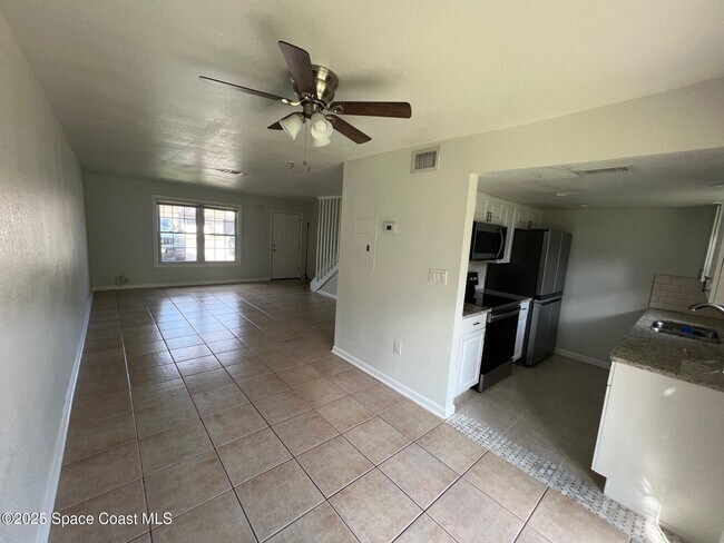 Photo - 1301 Arlington Ln NE