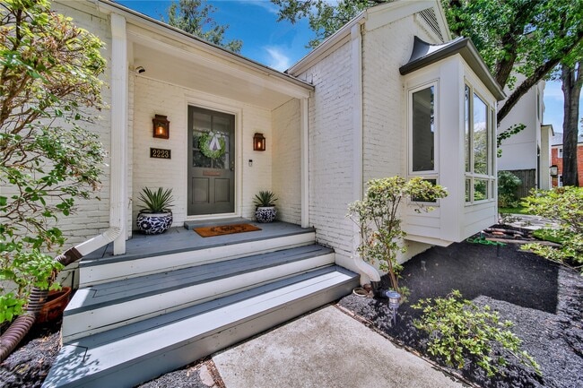 Photo - 2223 Dryden Rd