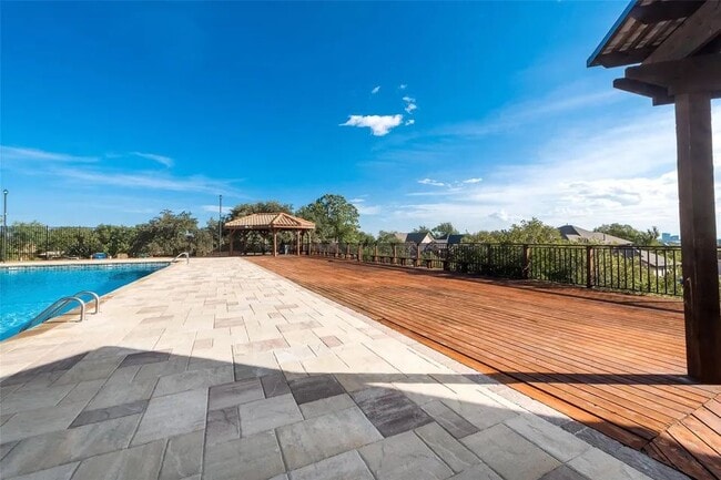 Building Photo - 4306 Madera Rd Unit Townhome