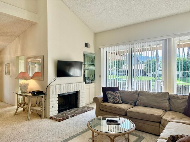 Photo - 207 Serena Dr