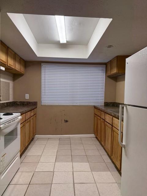 Photo - 930 Pine Oak Trail