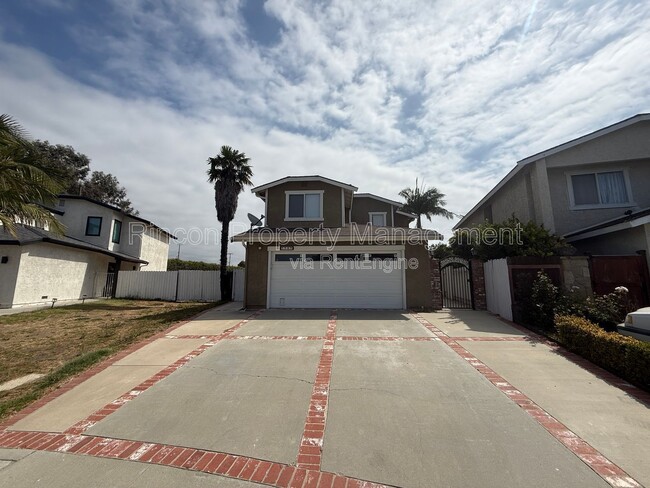 Photo - 1540 Pyramid Ave