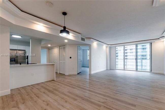 Photo - 1155 Brickell Bay Dr Unit 1155 Brickell Bay Dr # 2204