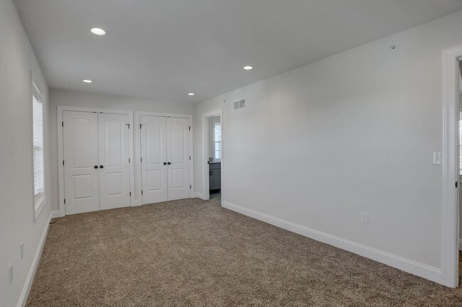 Photo - 981 Old Elizabethtown Rd