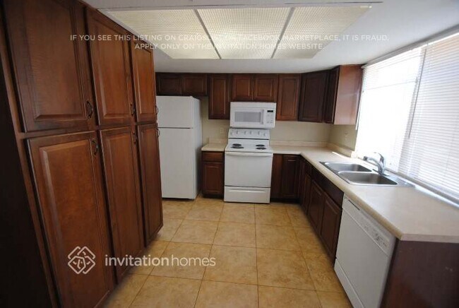 Photo - 6627 S 44th St