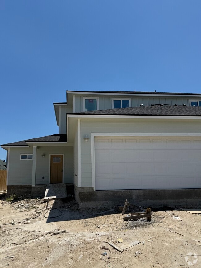 Building Photo - 15438 Cruiser St Rental