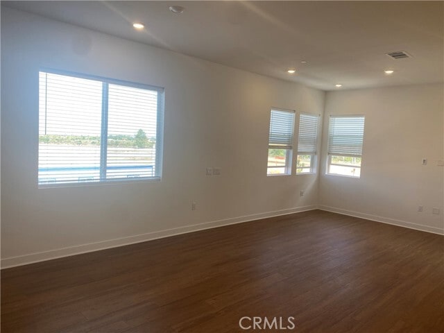 Photo - 527 Mulligan