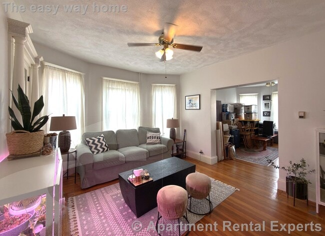 Photo - 9 Amaranth Ave Unit #1