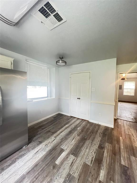 Photo - 1401 River Oak Dr