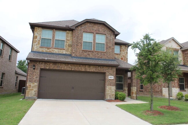 Building Photo - 3012 Glazner Dr