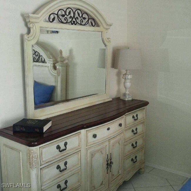 Building Photo - 5809 Glencove Dr Unit 905