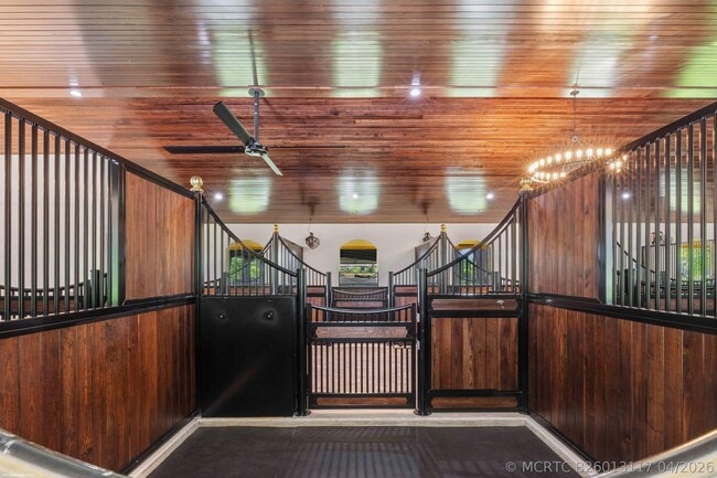 Photo - 4985 Stables Way