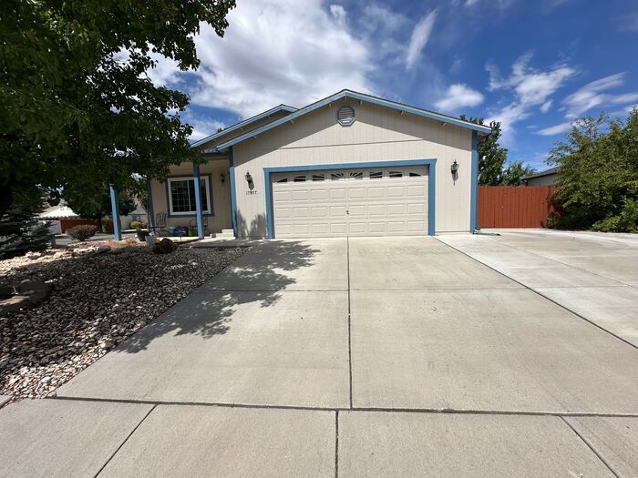 Photo - 17597 Grand Valley Ct House