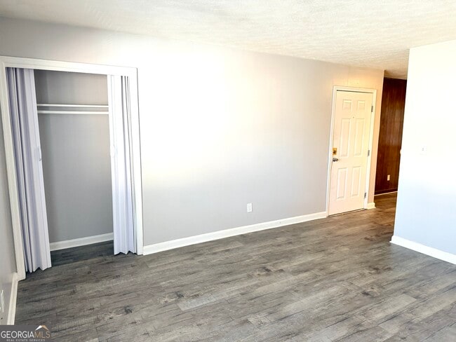 Photo - 111 W Burke St Unit A-8