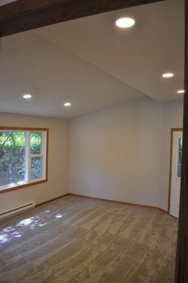 Photo - 58 E 12th St