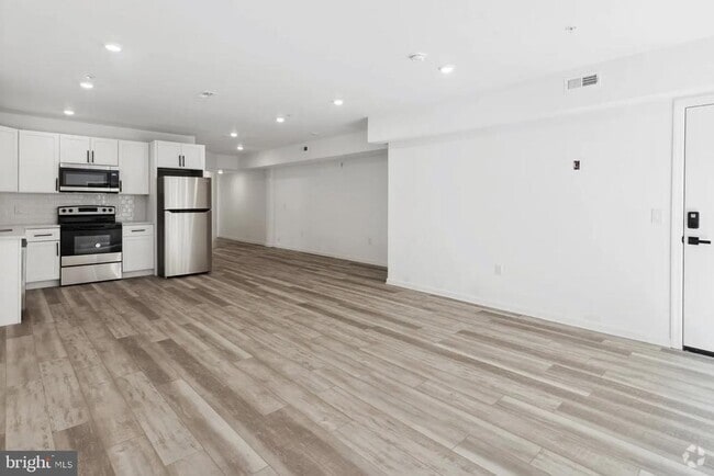 Building Photo - 890 N 42nd St Rental