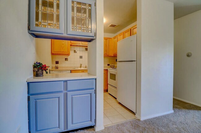 Photo - Fully Furnished ! Apartment in the Heart o... Unit 105