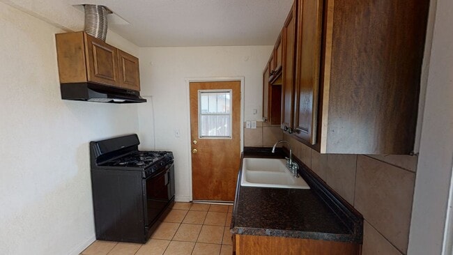 Photo - Coming Soon! Charming 2/1 Bungalow in North San Bernardino for Lease!