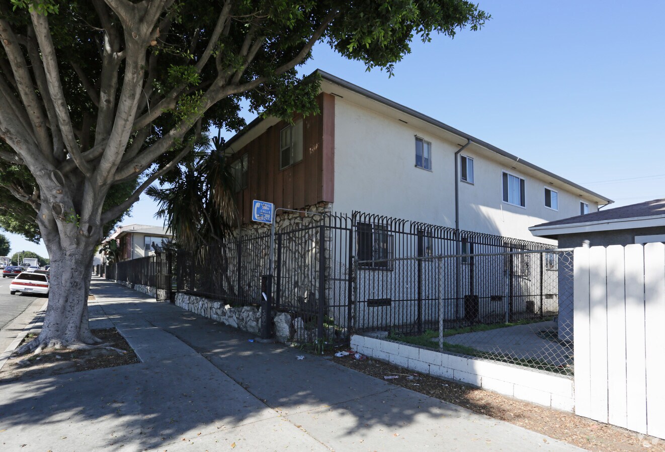 Photo - Ethel Arnold Bradley Apartment