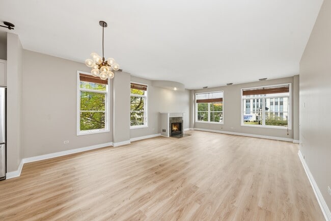 Photo - 333 N Jefferson St Unit 201