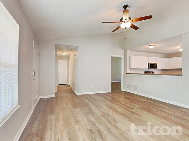 Photo - 38 Coachmen Ct