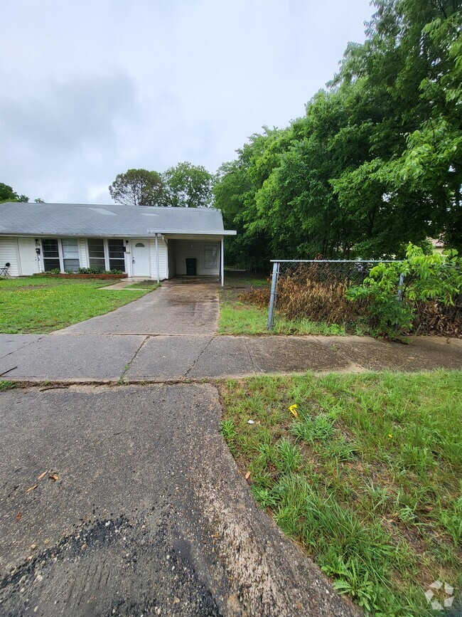 Building Photo - 1112 Williamson Dr Rental