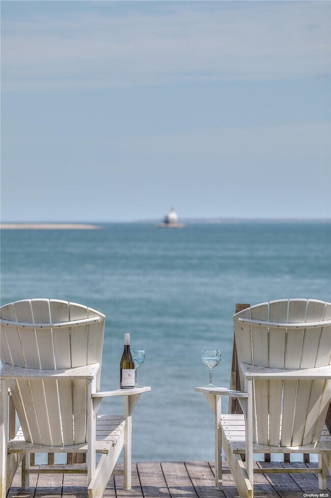 Photo - 370 South Ln