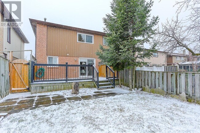 Photo - 182 Risebrough Circuit