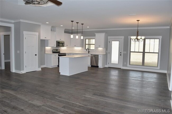 Photo - 364 Lakes Dr