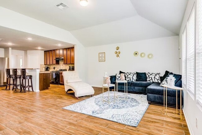 Photo - 7223 Foxwood Mist Trl