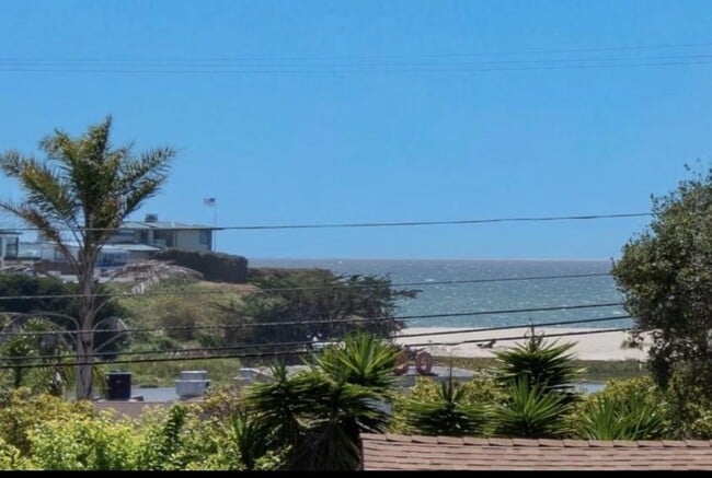 Photo - 515 Corcoran Ave