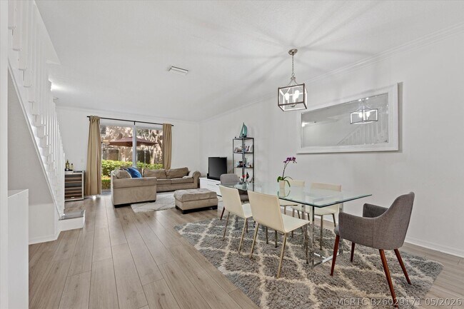 2264 Salerno Cir