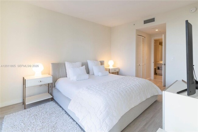 Photo - 55 SW 9th St Unit 3404