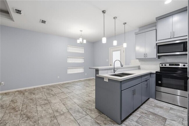 Photo - 17 S Colt Ln Unit 1