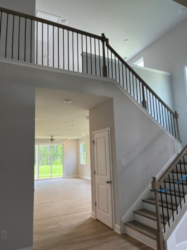 Photo - 414 Kinross Ln