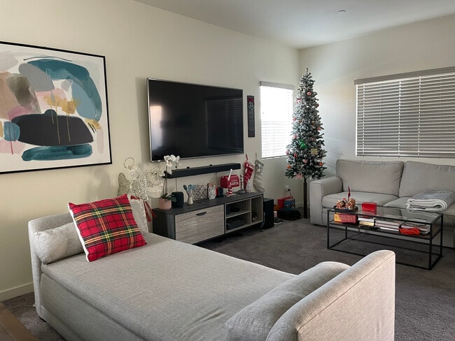 Photo - 27474 Basalt Way