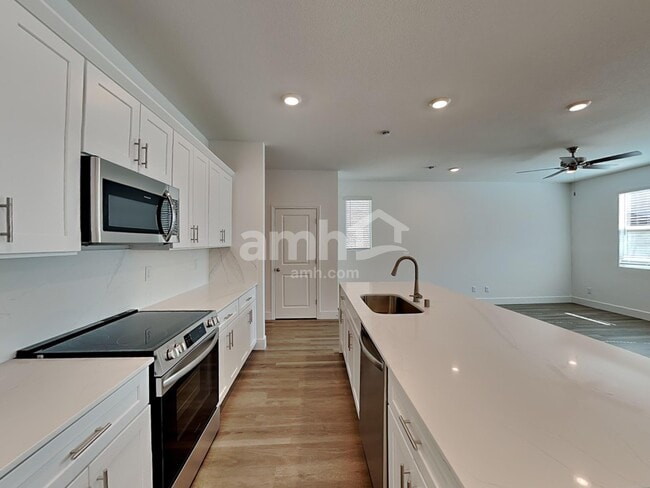 Photo - 5840 Vaes Dothrak St