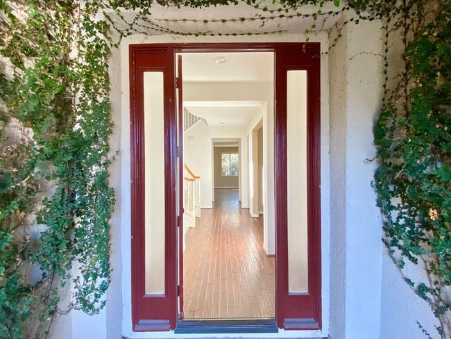 Photo - Spacious 4 bed 3 bath Newbury park home