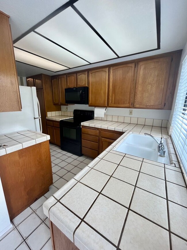Photo - HUGE 2BD/2BA CLAIREMONT CONDO W/ 2 CAR GARAGE - ONLY $3,295/MONTH