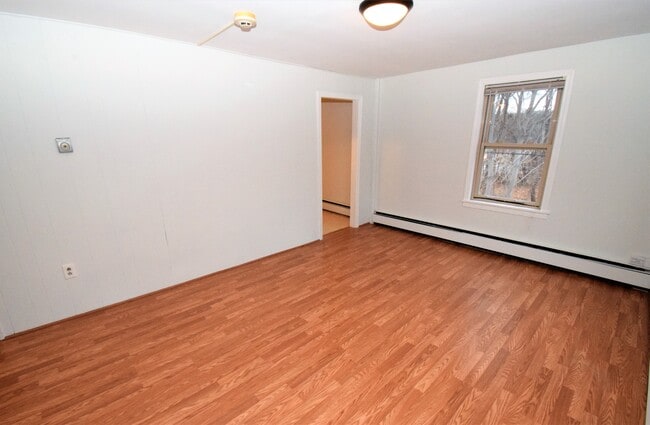 Photo - 28 Drive Way